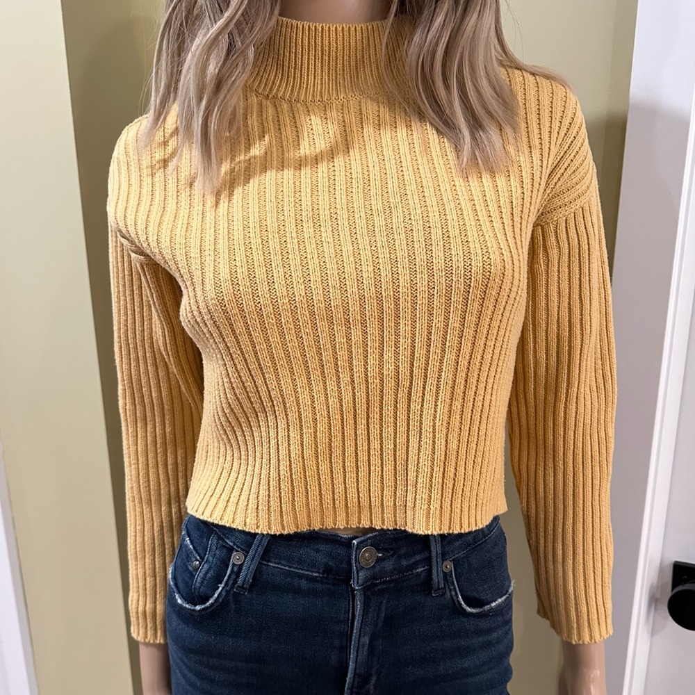 Zara Cropped Ribbed Mock neck Sweater Women’s XL